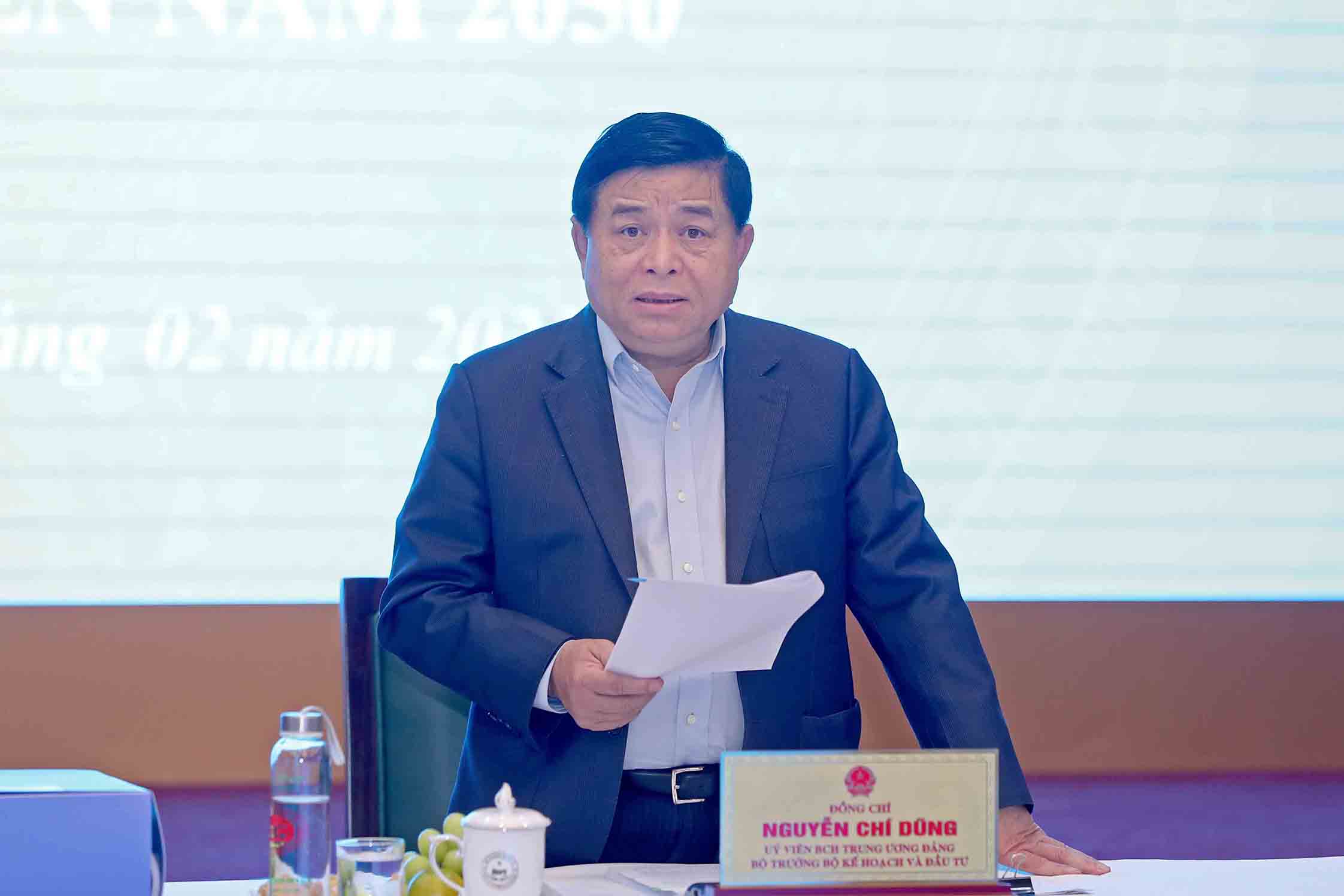 Bộ trưởng Bộ KH-ĐT Nguyễn Chí Dũng lưu ý, Bà Rịa-Vũng Tàu nên cân nhắc, lựa chọn phát triển các trụ cột kinh tế xứng tầm. 
