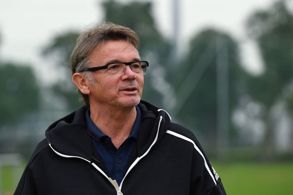 Ông Philippe Troussier là HLV phù hợp nhất với bóng đá Việt Nam lúc này.