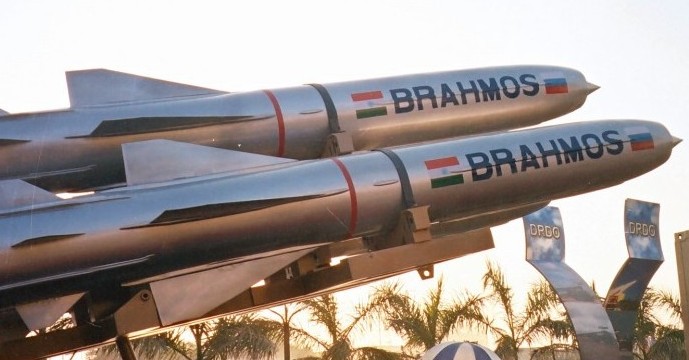 Tên lửa BrahMos có khả năng di chuyển với tốc độ 2,8 Mach, gần gấp 3 lần tốc độ âm thanh.