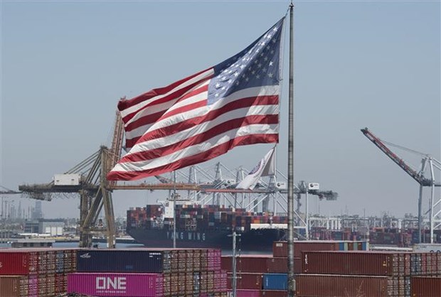 Quang cảnh cảng hàng hóa Long Beach ở California (Mỹ).