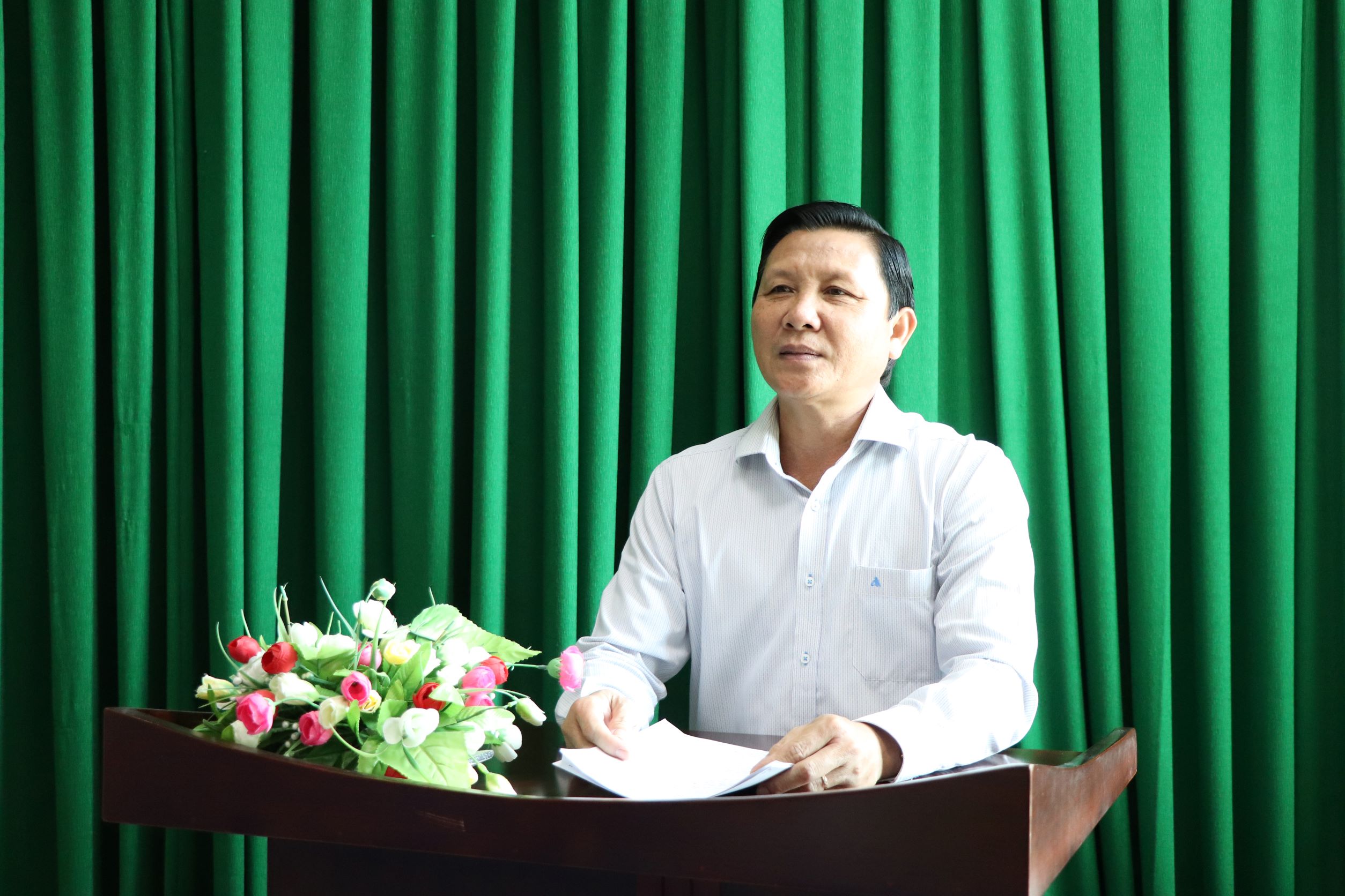 Chủ tịch Hội Nông dân tỉnh Mai Minh Quang phát biểu kết luận hội nghị.