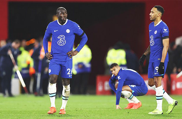 Lần đầu tiên sau 30 năm Chelsea không ghi bàn trong 4 trận liên tiếp.
