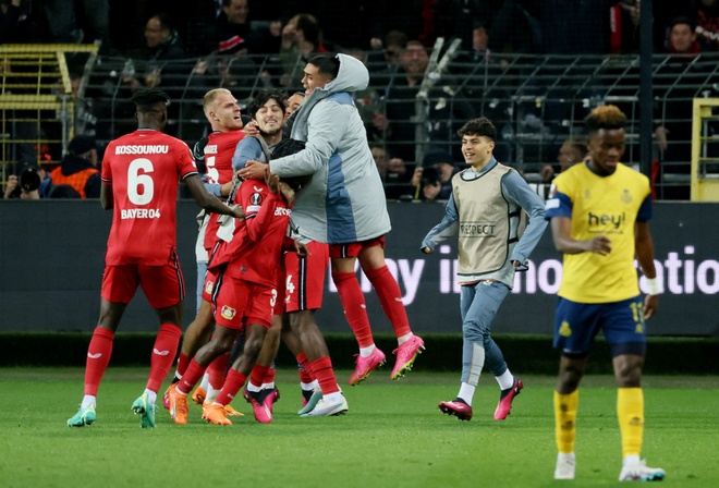 Leverkusen thắng Union SG với tổng tỷ số 5-2 sau 2 lượt tứ kết.