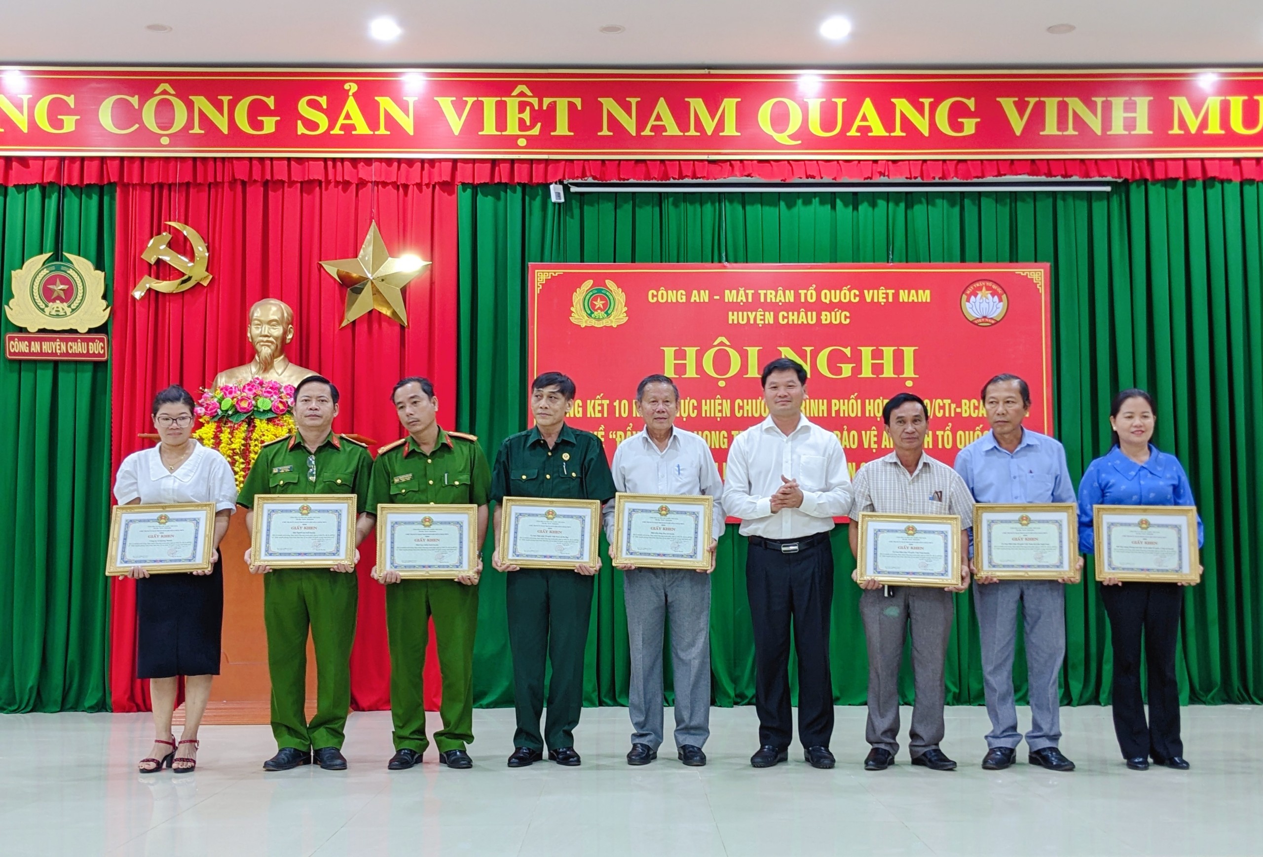 Nhân dân cung cấp 1.080 nguồn tin phòng, chống tội phạm
