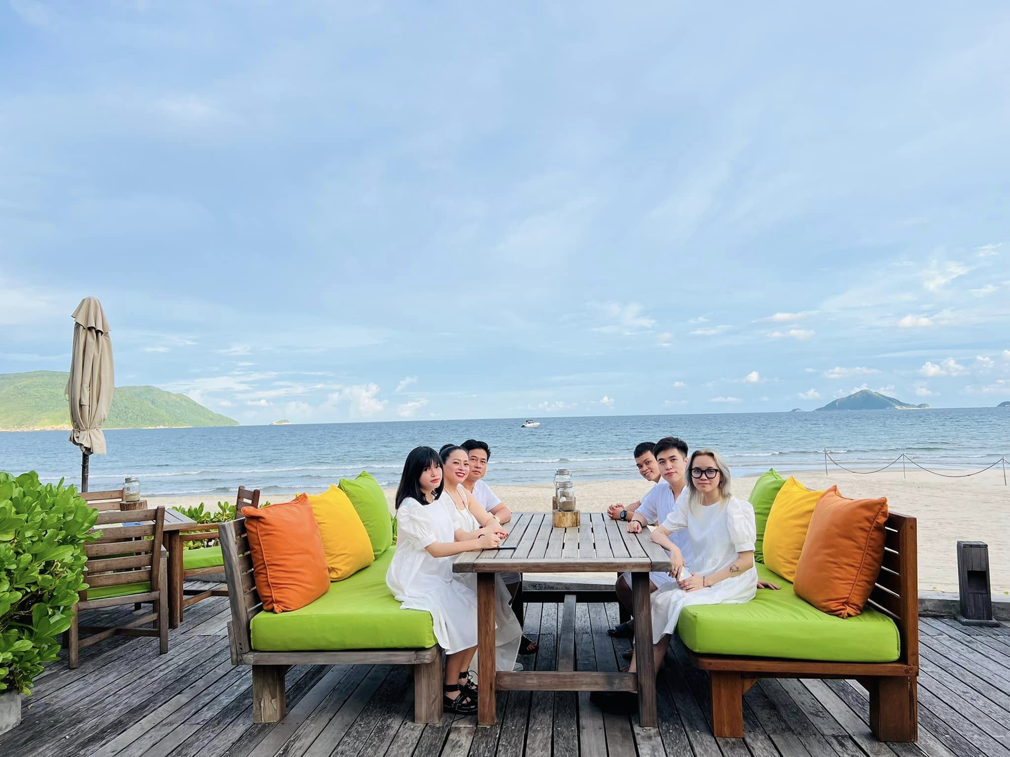 Khách du lịch nghỉ dưỡng tại Six Senses Côn Đảo.