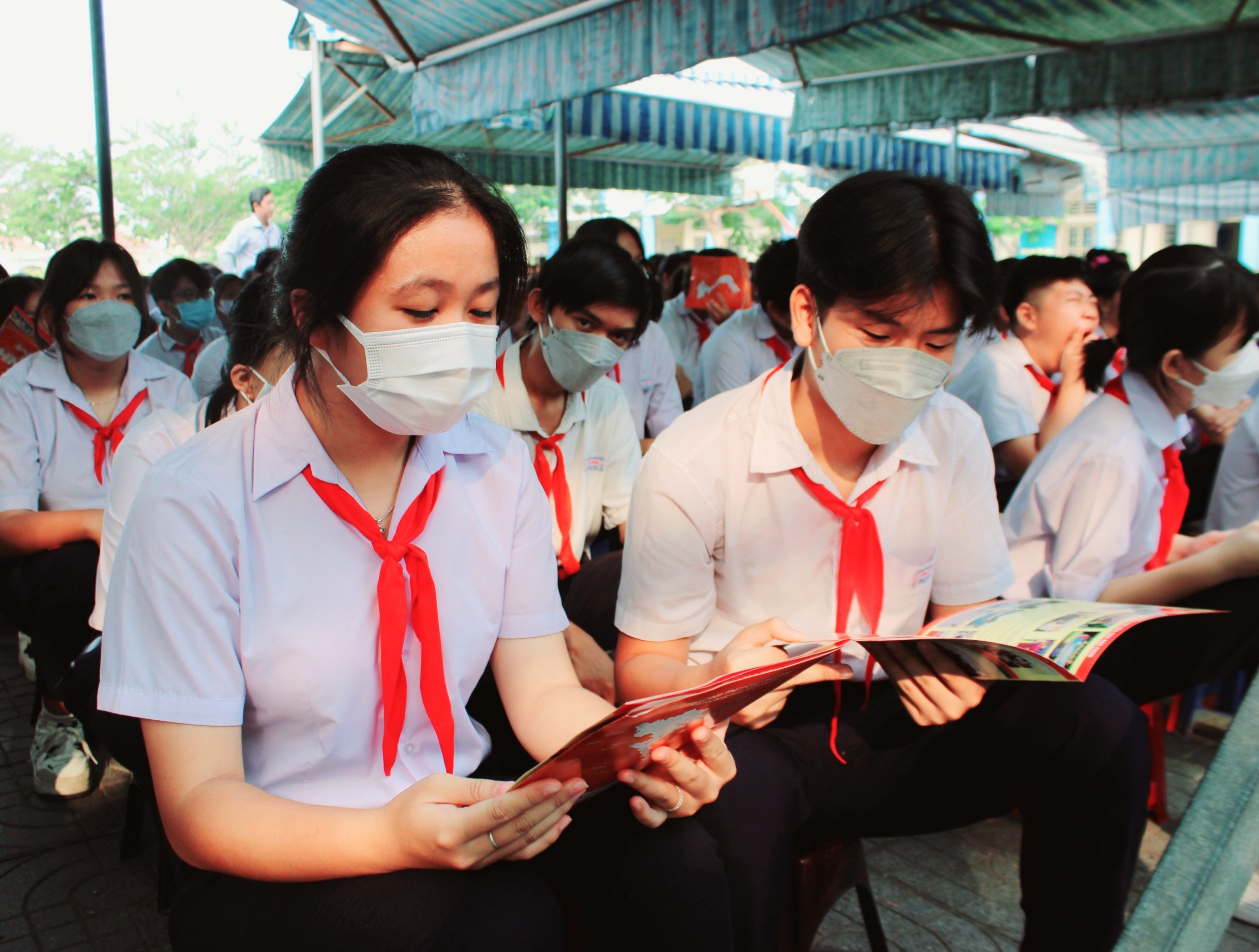 HS lớp 9 trên địa bàn huyện Long Điền tham dự chương trình Tư vấn tuyển sinh, hướng nghiệp để xác định hướng đi cho tương lai.