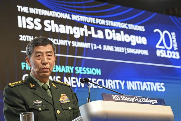 Bộ trưởng Quốc phòng Trung Quốc Lý Thượng Phúc phát biểu tại Hội nghị an ninh Đối thoại Shangri-La ở Singapore.