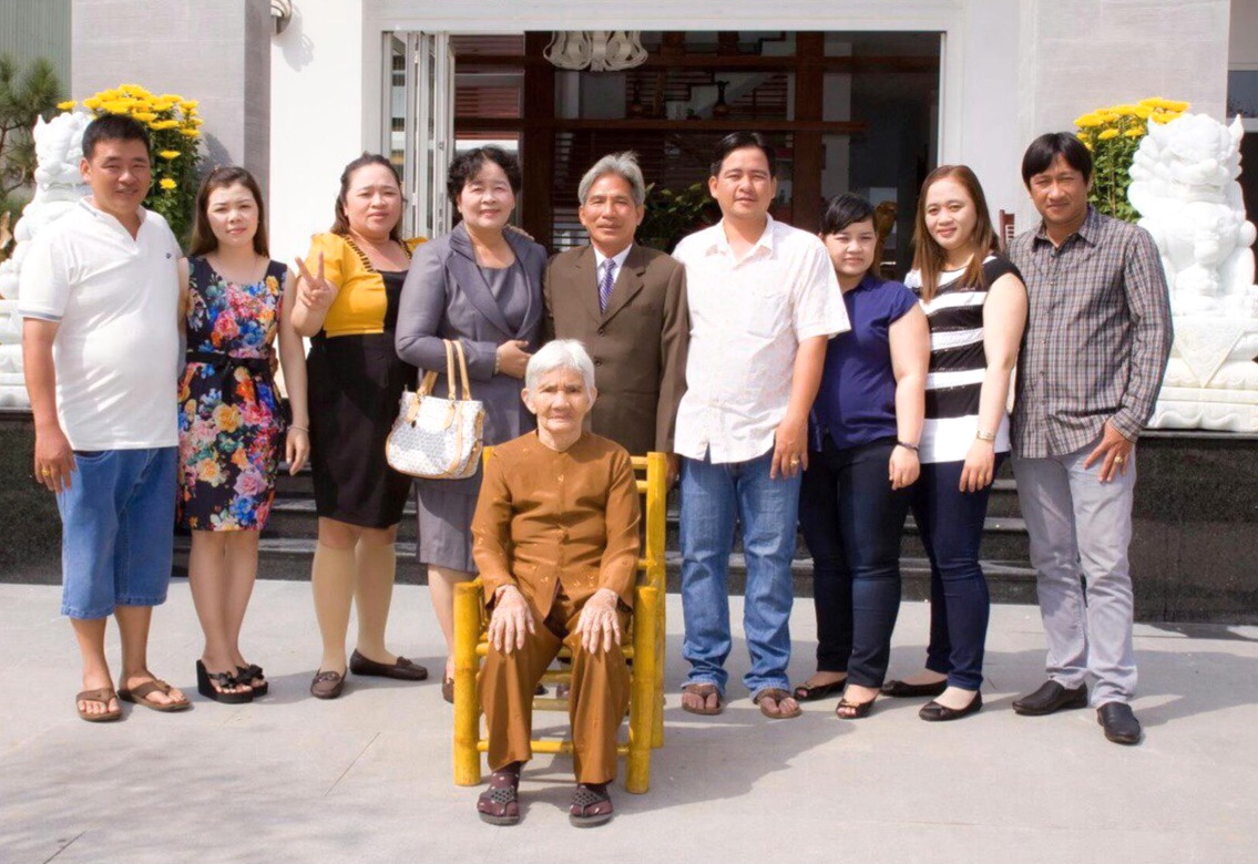 Đại gia đình ông Phạm Thông (huyện Châu Đức) luôn giữ gìn nếp sống mẫu mực.