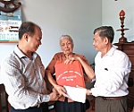 Huyện Xuyên Mộc: Thăm, tặng quà gia đình chính sách