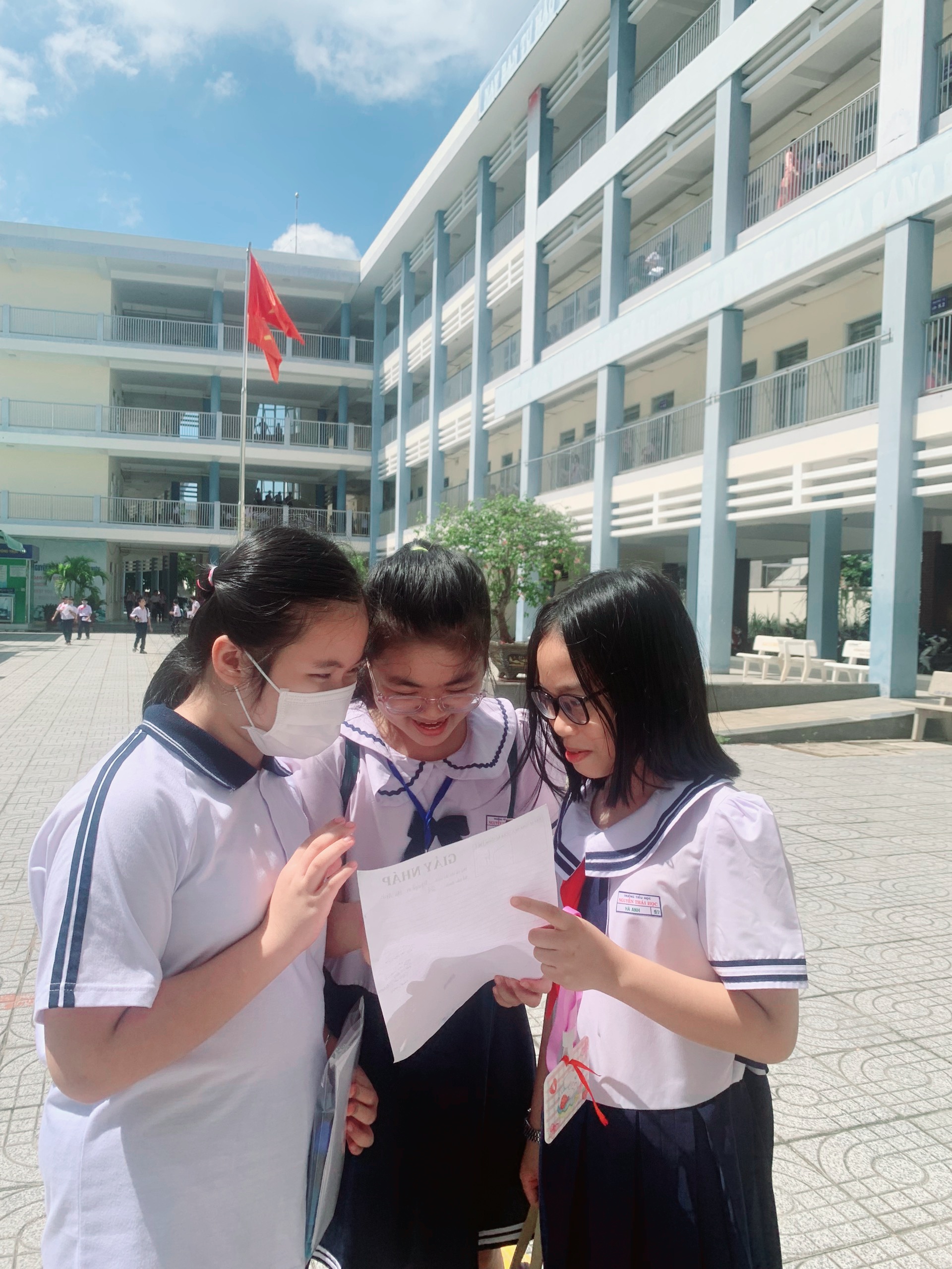 HS tham dự bài khảo sát năng lực để dự tuyển lớp 6 nguồn Trường THCS Nguyễn An Ninh.