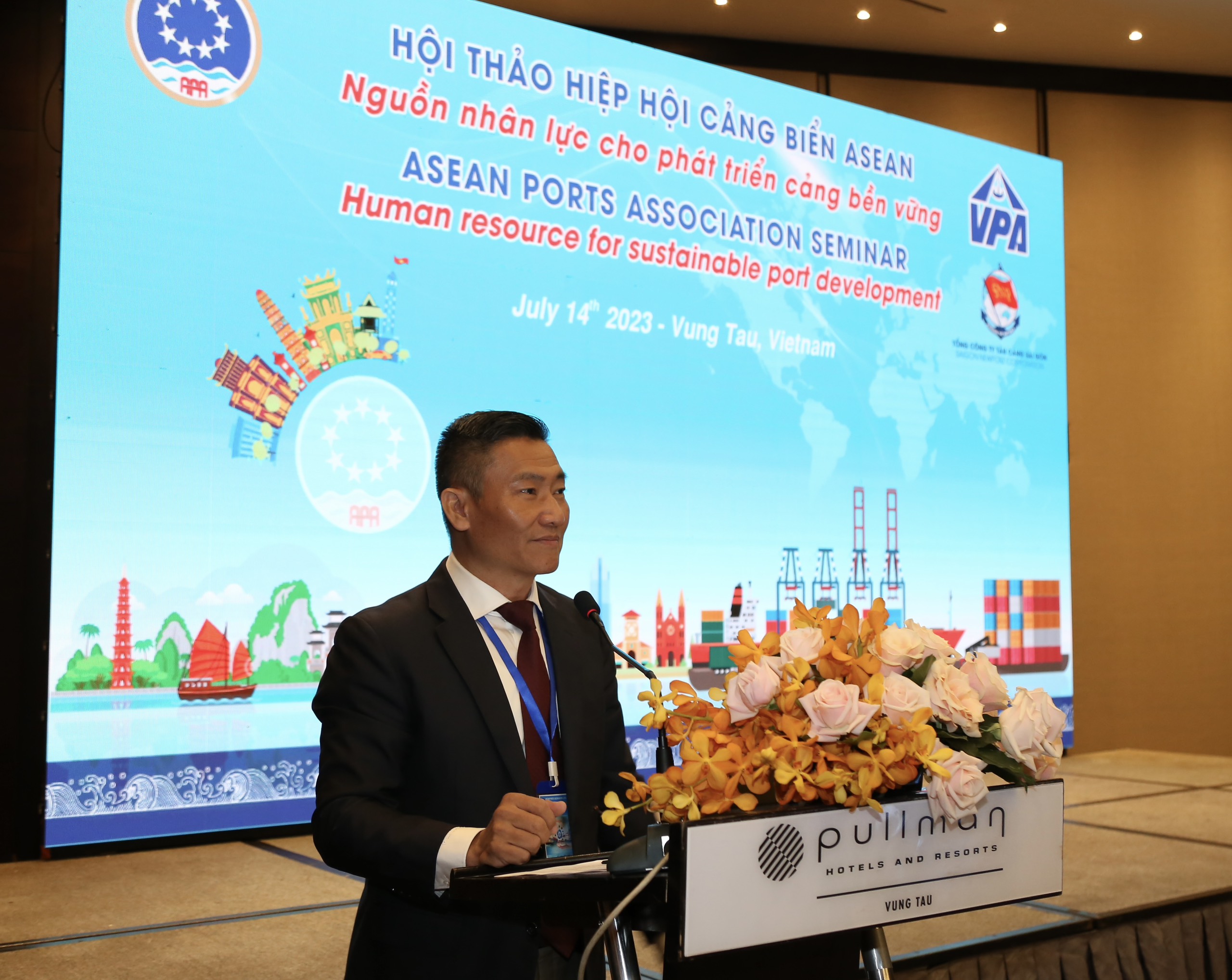 Thượng tá Bùi Văn Quỳ, Chủ tịch Hiệp hội Cảng biển Đông Nam Á phát biểu khai mạc.