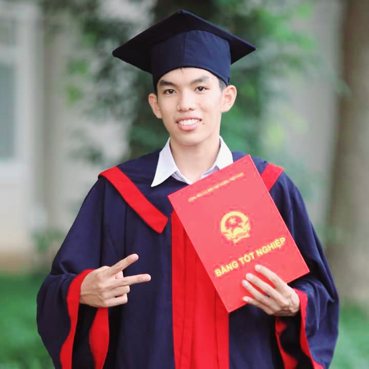 Em Trần Đăng Khoa, Thủ khoa ban Khoa học Tự nhiên.