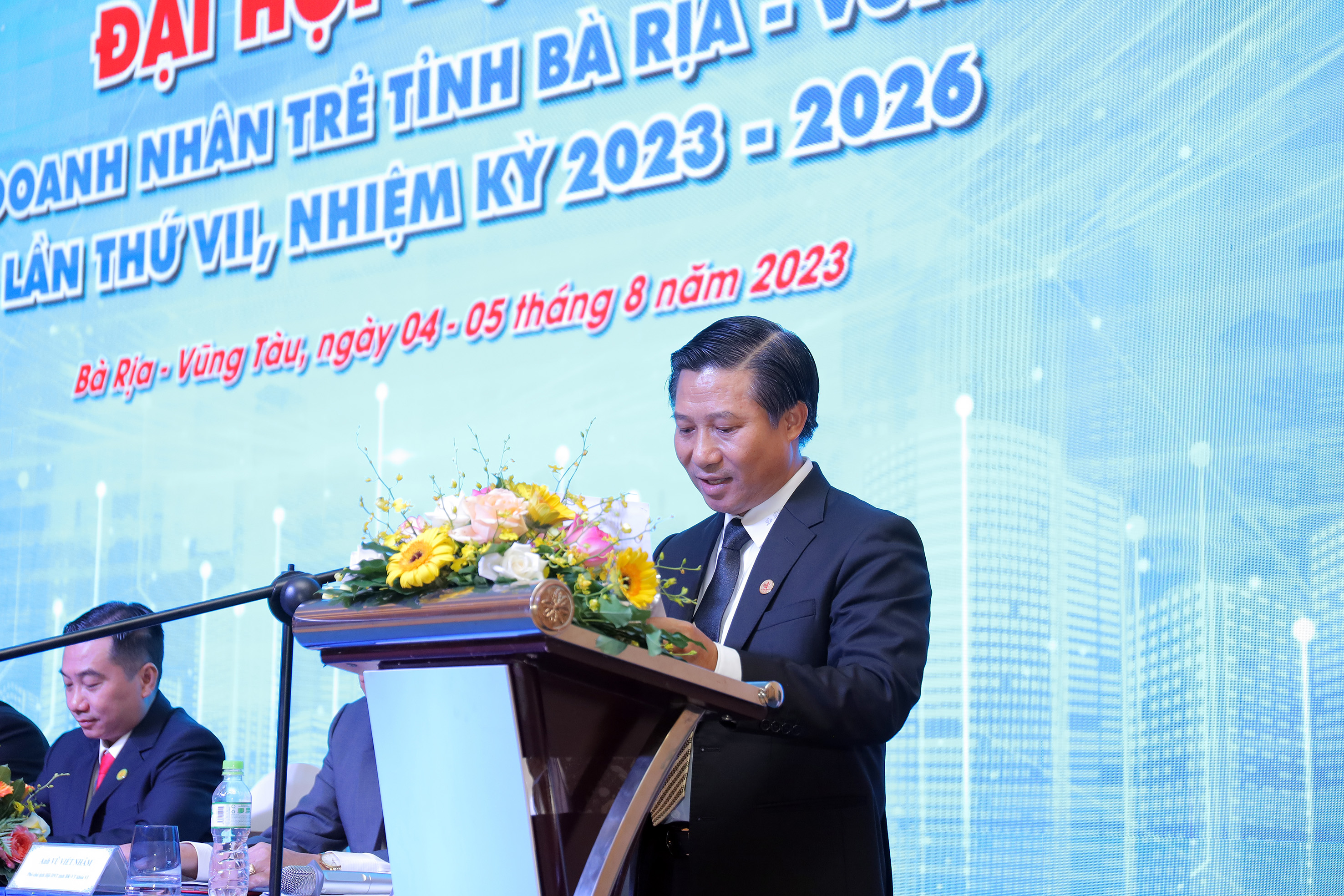 Ông Lê Đình Thắng, Chủ tịch Hội doanh nhân trẻ tỉnh Bà Rịa - Vũng Tàu, Chủ tịch HĐQT Công ty cổ phần Xây Dựng DIC Holdings phát biểu tại phiên trù bị Đại hội.