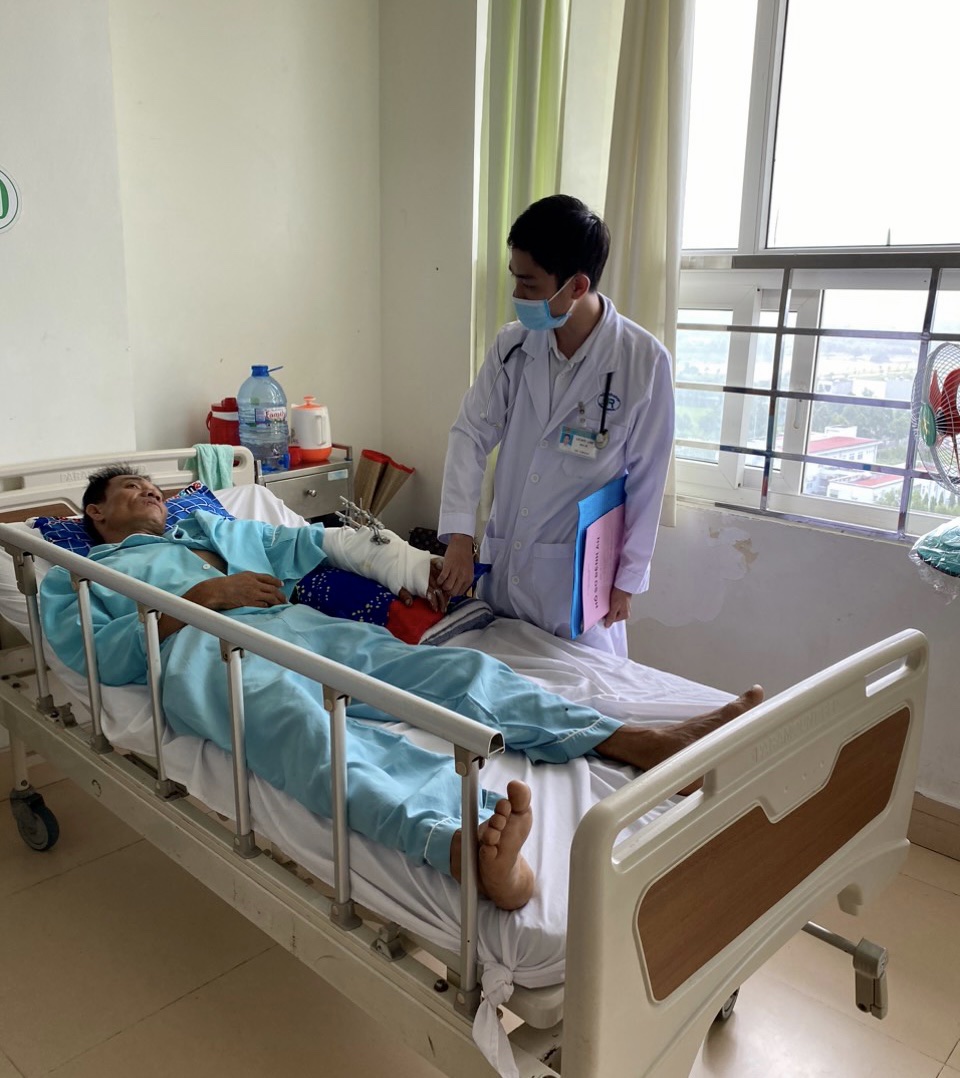 Bệnh nhân N.V.S., đang được chăm sóc, điều trị tại Bệnh viện Bà Rịa.