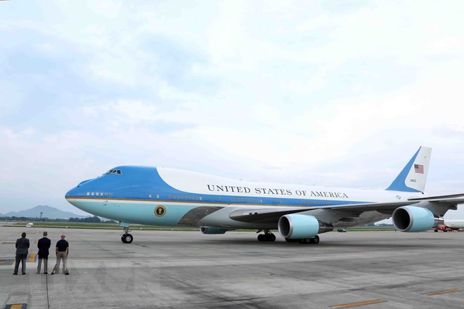 Đúng 15h54 ngày 10/9, chuyên cơ Air Force One chở Tổng thống Hoa Kỳ Joe Biden đáp xuống sân bay quốc tế Nội Bài.