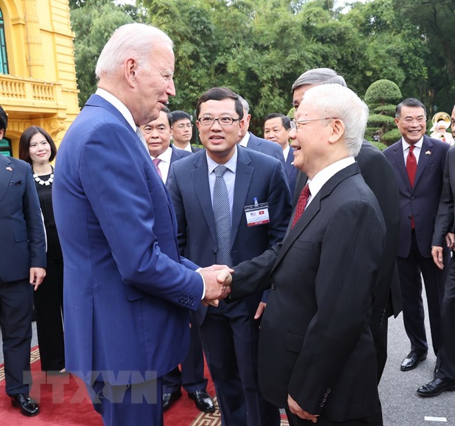 Tổng Bí thư Nguyễn Phú Trọng đón Tổng thống Hoa Kỳ Joe Biden.