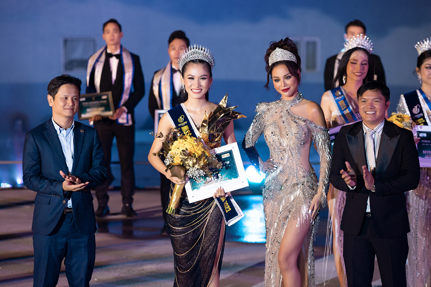 Gần 4.000 người xem chung kết Fitness Supermodel Vietnam 2023 trên Hồ Mây Park