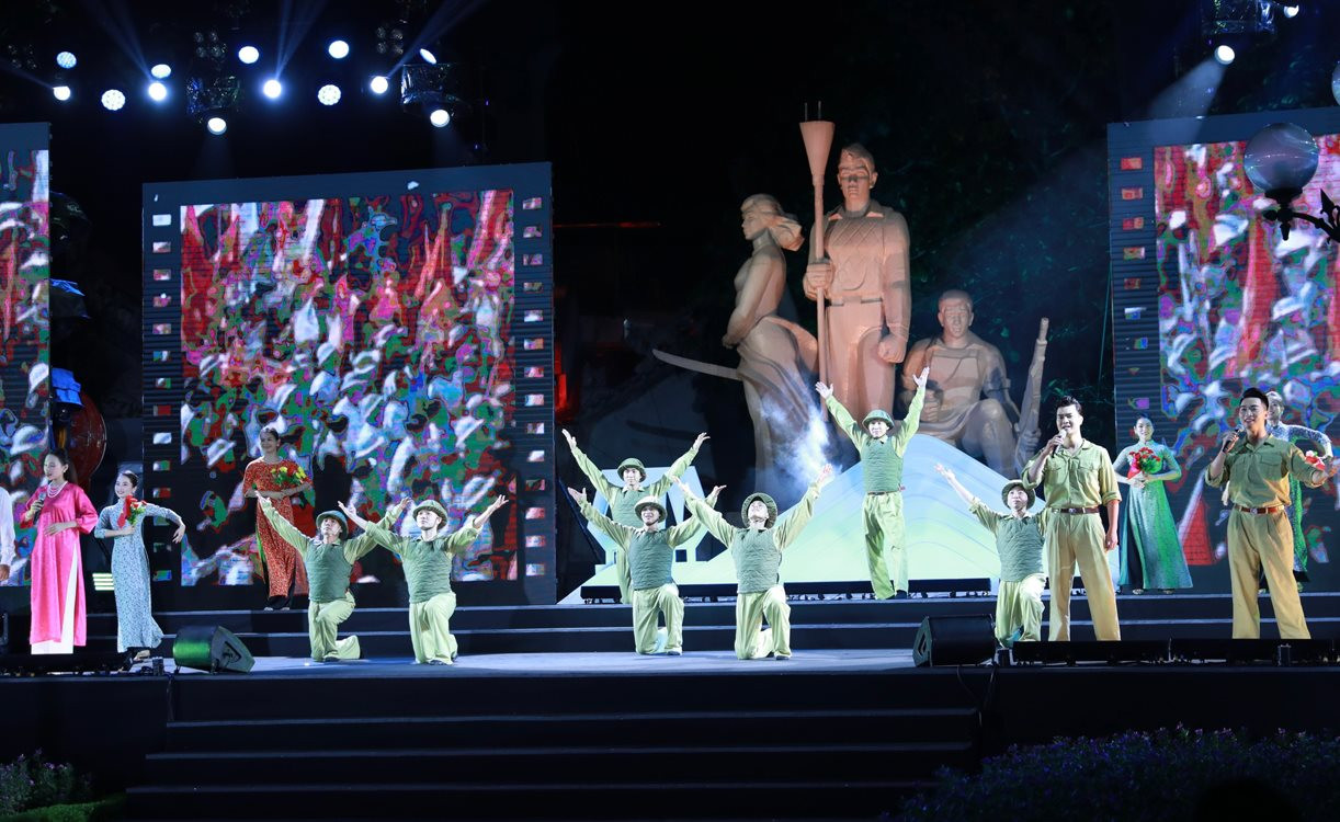 Chương trình nghệ thuật Hương sắc Tây Ninh.