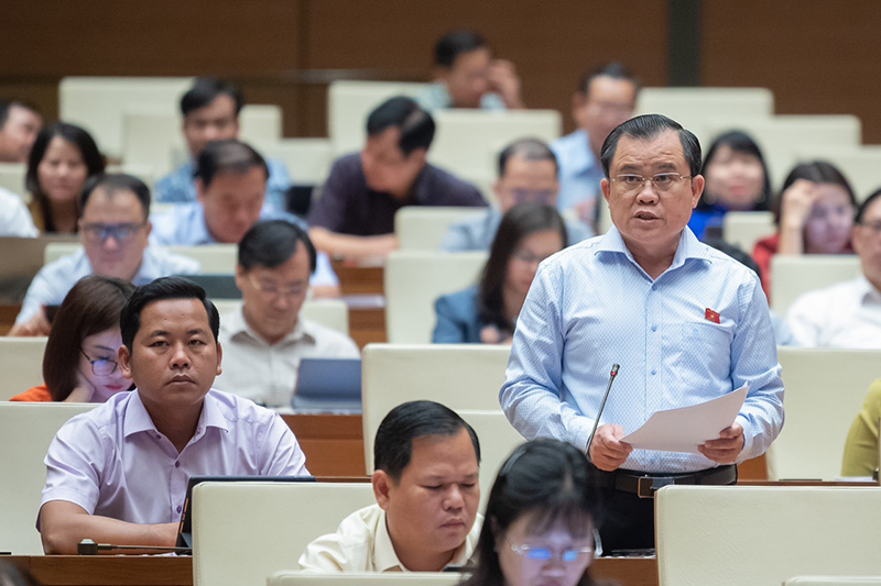 Đại biểu Nguyễn Tâm Hùng tham gia thảo luận về dự thảo luật