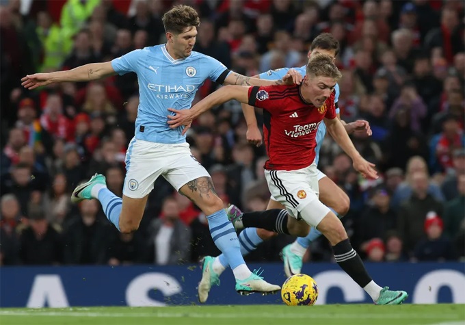 Man City đánh bại MU tại Old Trafford.