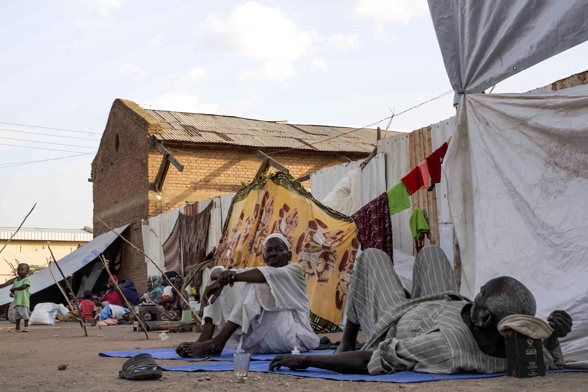 AU lên án mạnh mẽ cuộc xung đột ở Sudan