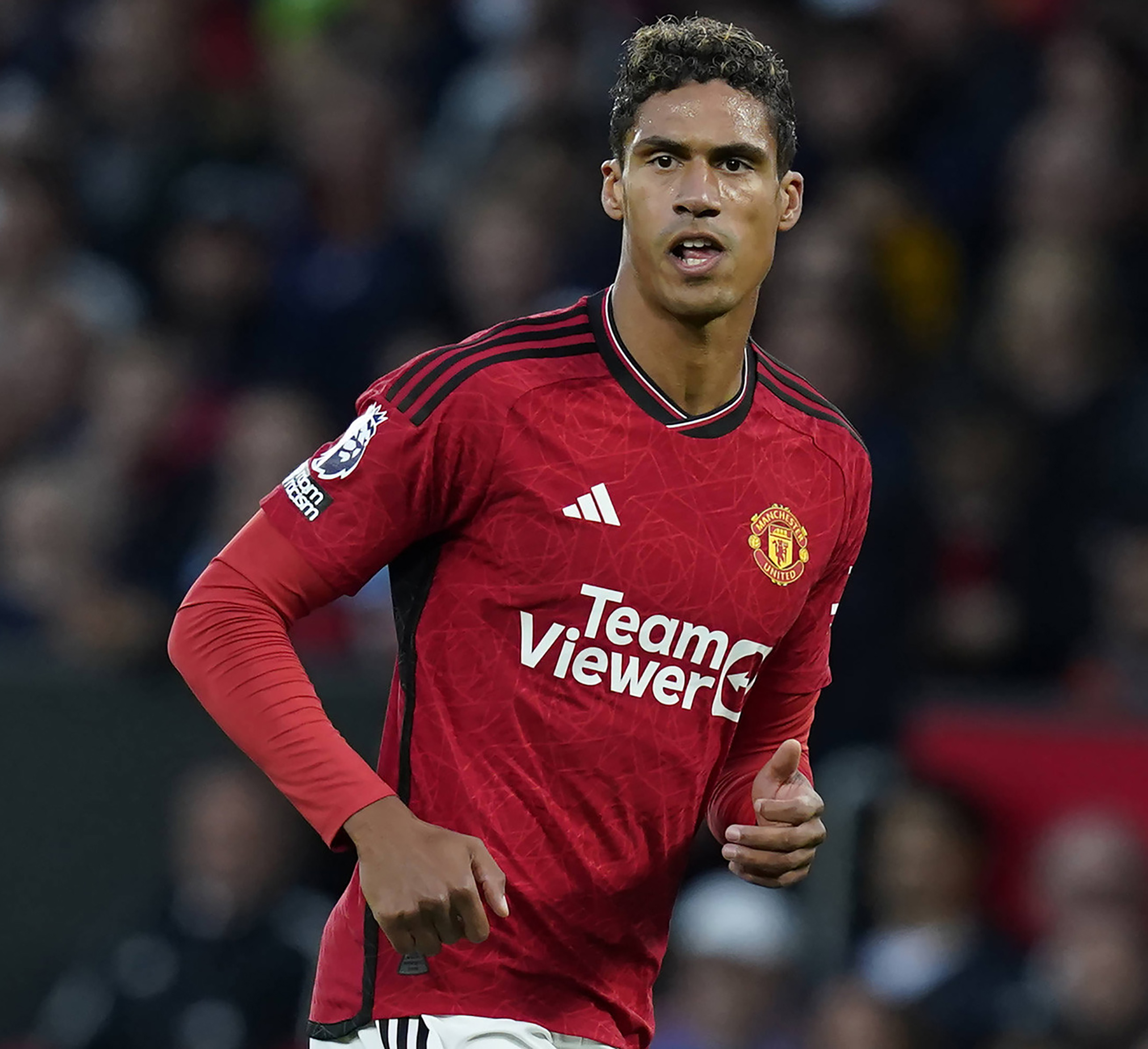 Raphael Varane sẽ rời Manchester United vào hè năm sau.