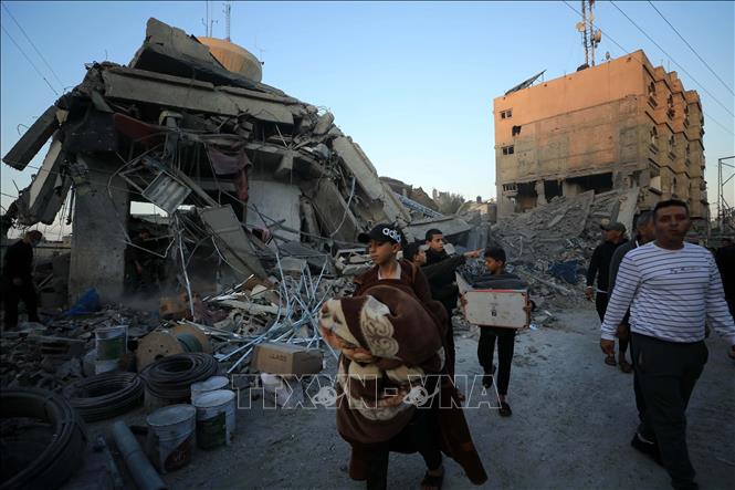 Cảnh đổ nát do cuộc xung đột Israel - Hamas tại thành phố Khan Younis, Dải Gaza, ngày 17/11/2023.