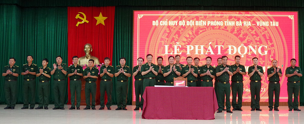 Các cơ quan, đơn vị thuộc  BĐBP tỉnh ký giao ước thi đua năm 2024.