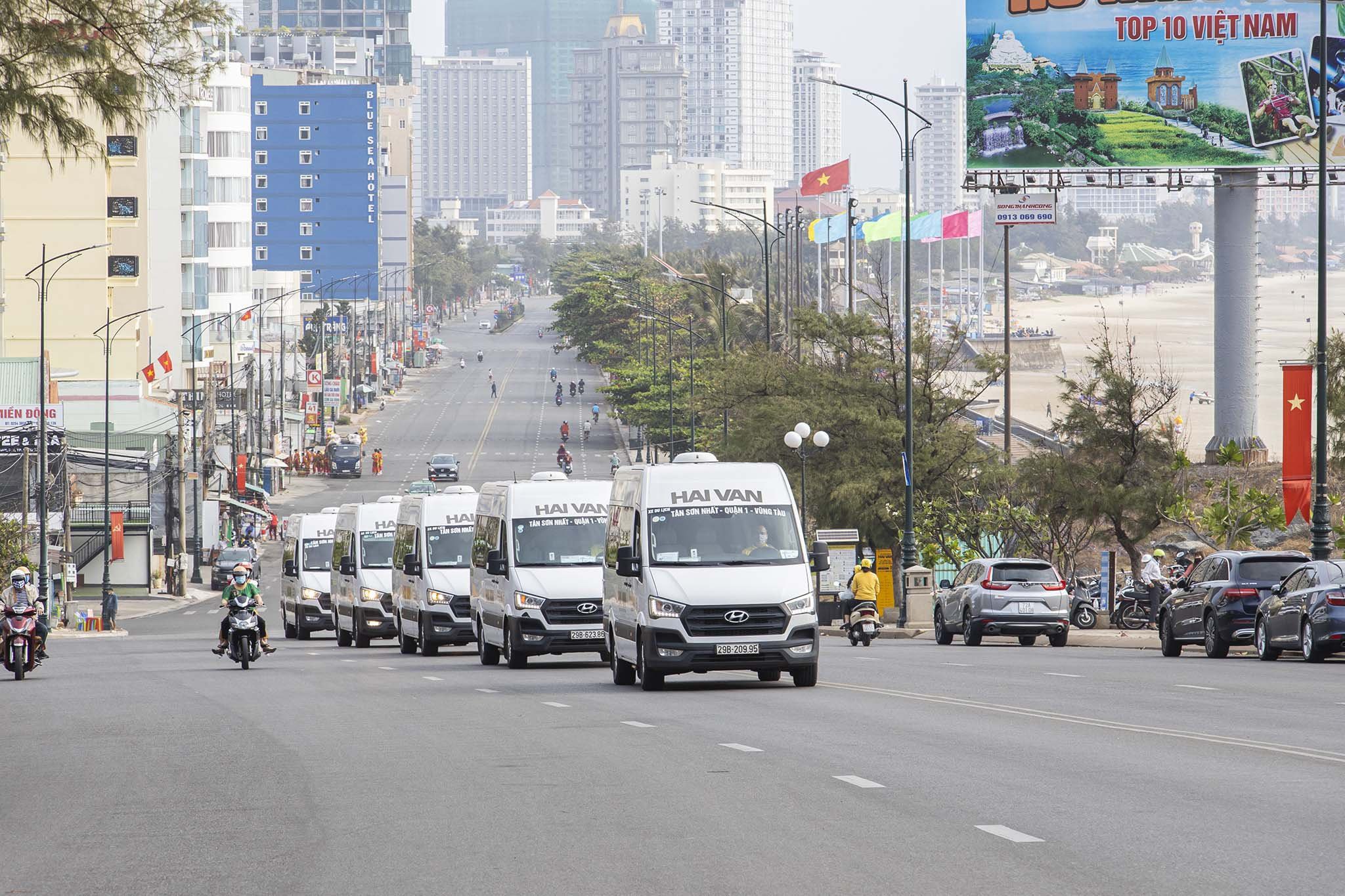 Vận chuyển hành khách tại Công ty liên doanh  vận chuyển quốc tế Hải Vân.