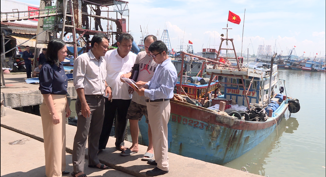 Đoàn kiểm tra liên ngành UBND tỉnh kiểm tra công tác IUU tại cảng Cát Lở (TP.Vũng Tàu).