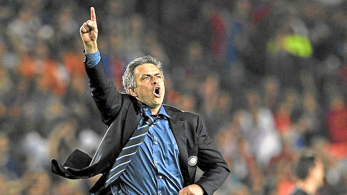 Mourinho đang đứng trước cơ hội thay HLV Xavi dẫn dắt Barca mùa tới.