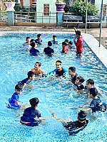 Dạy bơi cho 470 học sinh
