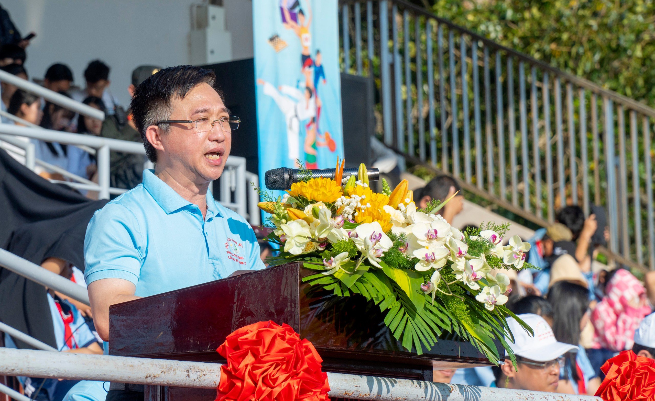 Ông Đặng Minh Thông, Phó Chủ tịch UBND tỉnh phát biểu tại lễ khai mạc.