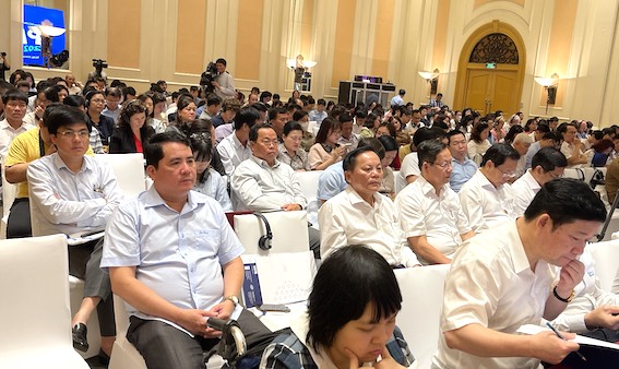 Đại biểu các tỉnh, thành tham dự hội nghị công bố chỉ số Hiệu quả quản trị và hành chính công cấp tỉnh (PAPI) năm 2023 