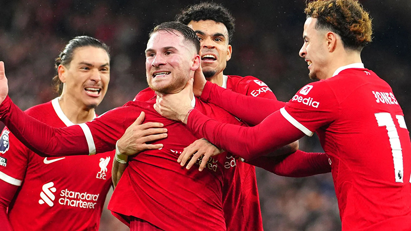 Liverpool đang nắm lợi thế trong cuộc đua vô địch.