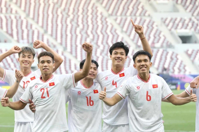 Nụ cười chiến thắng của các cầu thủ U23 Việt Nam. Ảnh: VFF