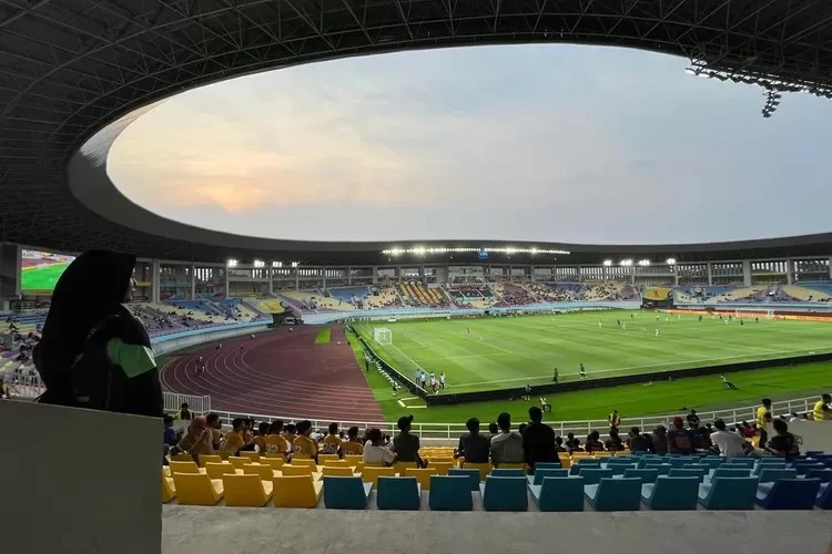 Sân vận động Manahan là một trong hai sân tổ chức giải U16 Đông Nam Á 2024.