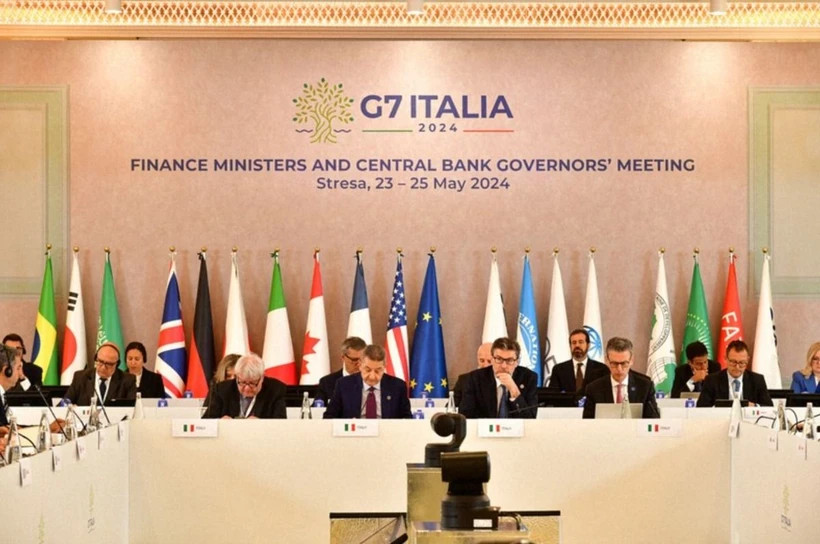 Hội nghị các Bộ trưởng Tài chính và Thống đốc Ngân hàng Trung ương G7 tại thành phố Stresa (Italia).