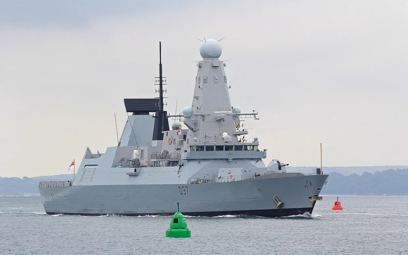 Tàu chiến HMS Duncan.