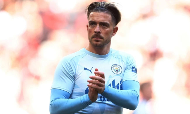 Thiếu ổn định, Jack Grealish đang dần đánh mất vị trí ở Manchester City.