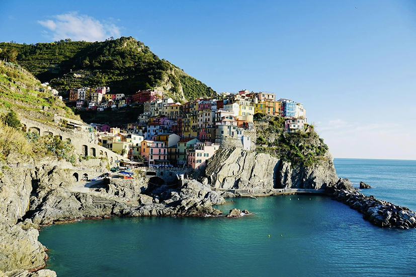 Manarola tuyệt đẹp bên bờ biển.