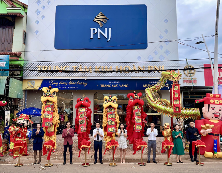 PNJ tưng bừng khai trương Trung tâm kim hoàn PNJ Châu Đức