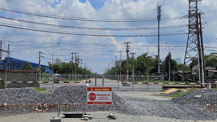 FIDC xây hàng rào bít 3 đường vào KCN Mỹ Xuân A2.