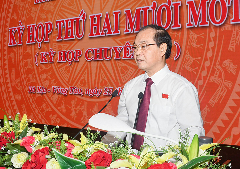 Ông Mai Ngọc Thuận, Phó Chủ tịch HĐND tỉnh phát biểu bế mạc kỳ họp.