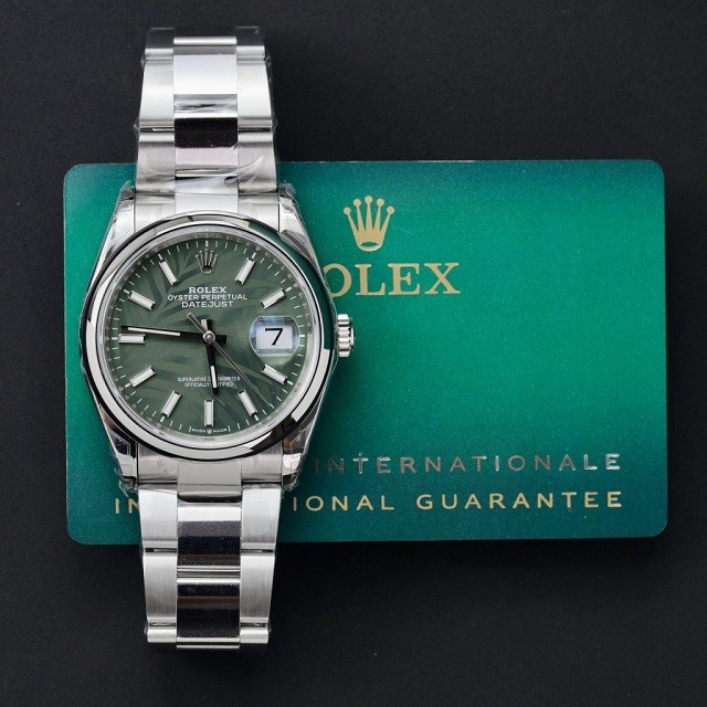 Mua đồng hồ Rolex nam rep 1:1 bạn nên kiểm tra kỹ các chi tiết trên đồng hồ