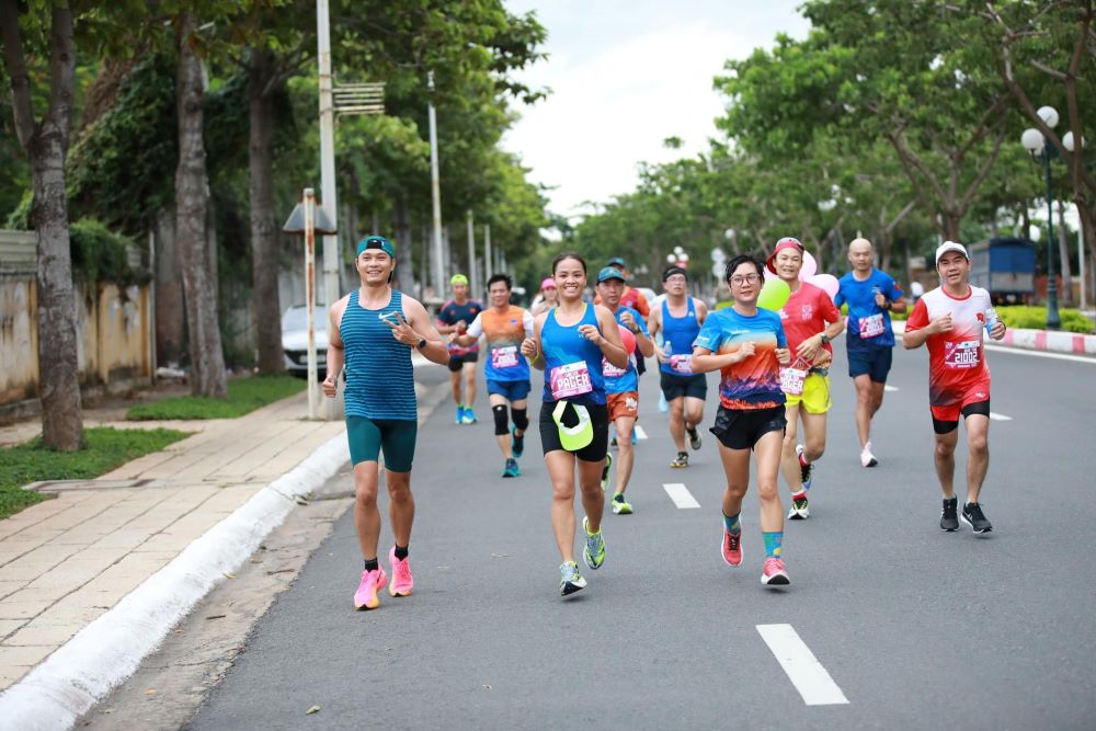 500 runner Vung Tau beach running club nhập cuộc