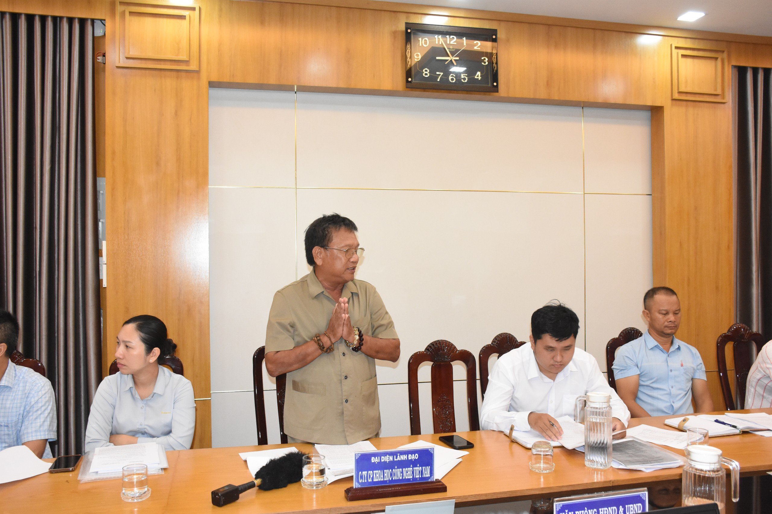Ông Hoàng Đức Thảo, Tổng Giám đốc Công ty CP Khoa học - Công nghệ Việt Nam phát biểu đề xuất các giải pháp chống ngập