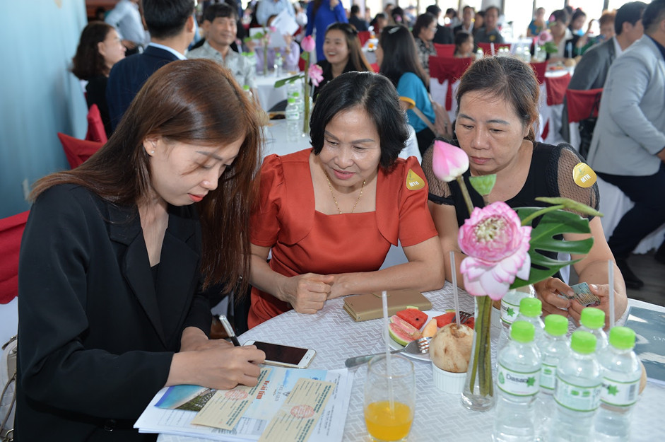 Với chính sách bán hàng ưu việt, nhiều nhà đầu tư đã quyết định lựa chọn căn hộ Vega Alaric của CĐT TDG Group.