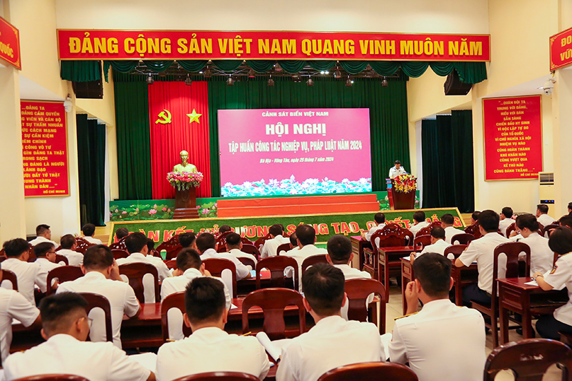 Các đại biểu tham dự tập huấn.