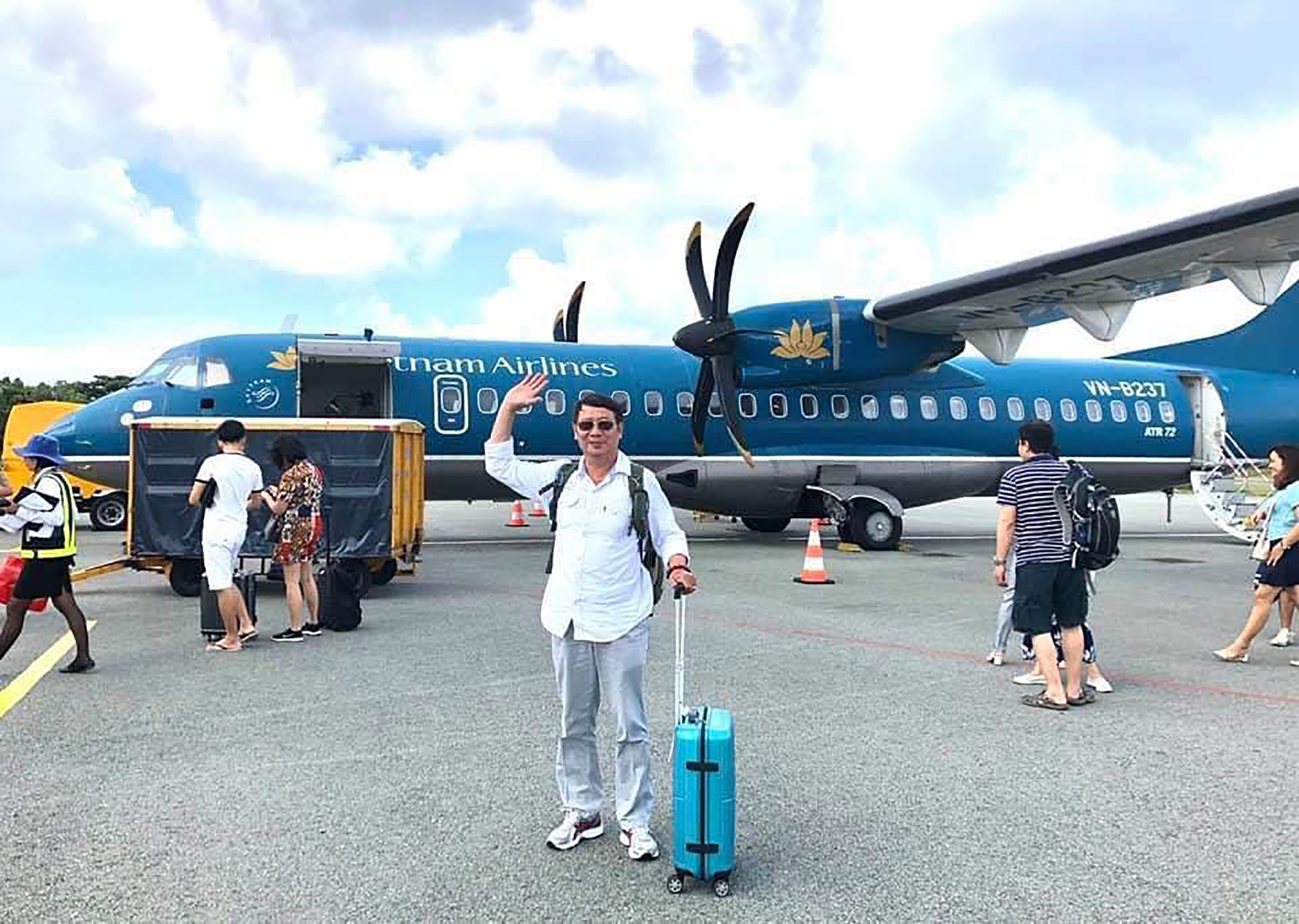 Khách đến Côn Đảo từ hãng bay Việt Nam Airline.